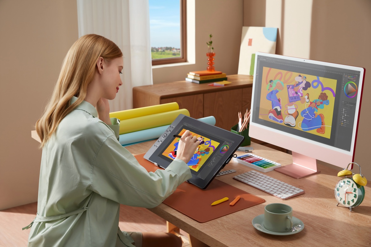 laminated pen display